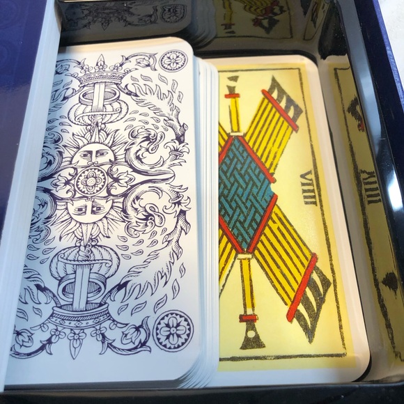 The Tarot Box Book and Deck included - Picture 9 of 15